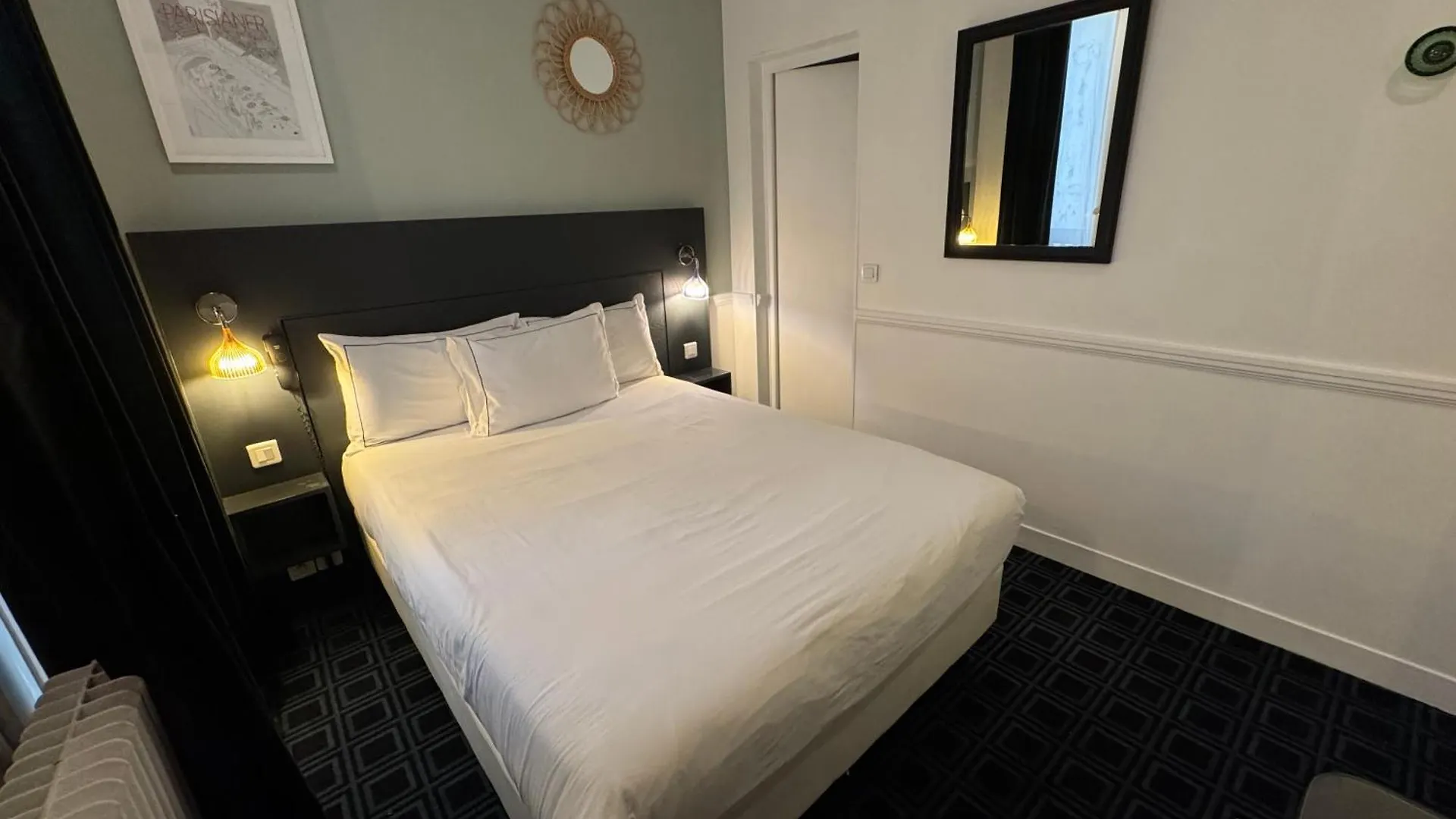 Hotel Etoile Trocadero Paris France