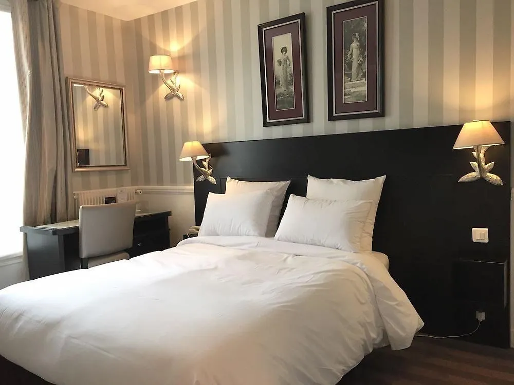 ***  Hotel Etoile Trocadero Paris France